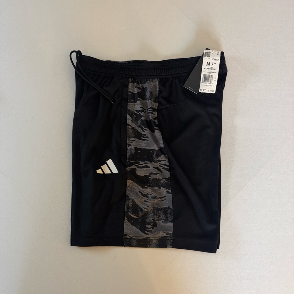 Adidas Shorts Mens Medium Zip Pockets Training Black Camo